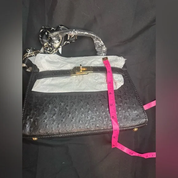 Elegant Black Handbag - Picture 6 of 6